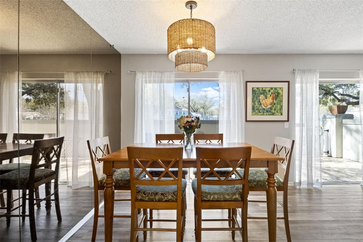 6305 MORNINGMIST COURT — photo 18 of 40