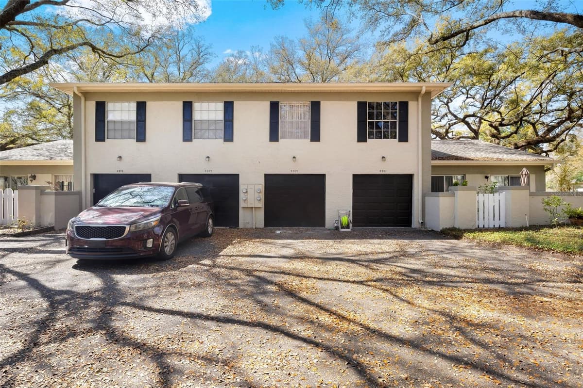 6305 MORNINGMIST COURT — photo 37 of 40