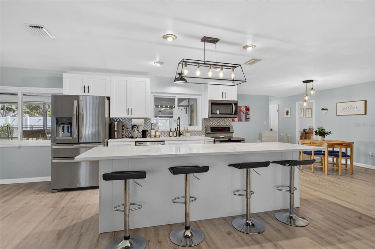 2211 KING RICHARDS COURT — photo 12 of 40