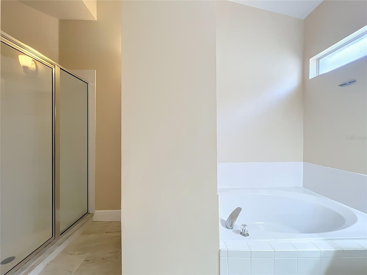 1714 FOX GLEN COURT — photo 29 of 40