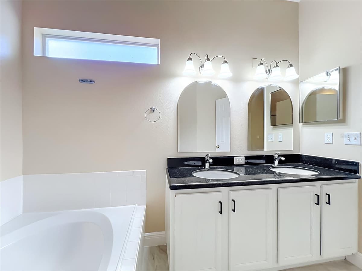 1714 FOX GLEN COURT — photo 27 of 40