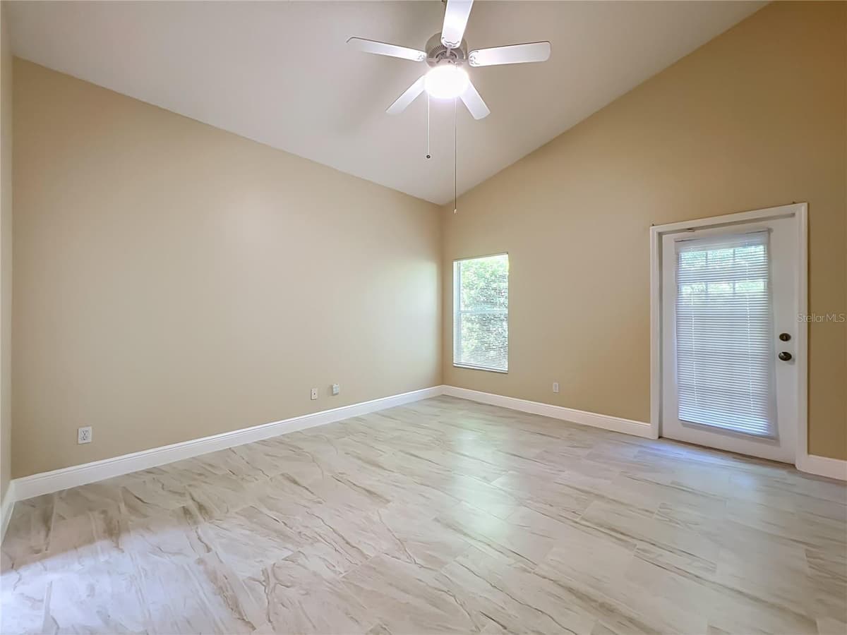 1714 FOX GLEN COURT — photo 24 of 40