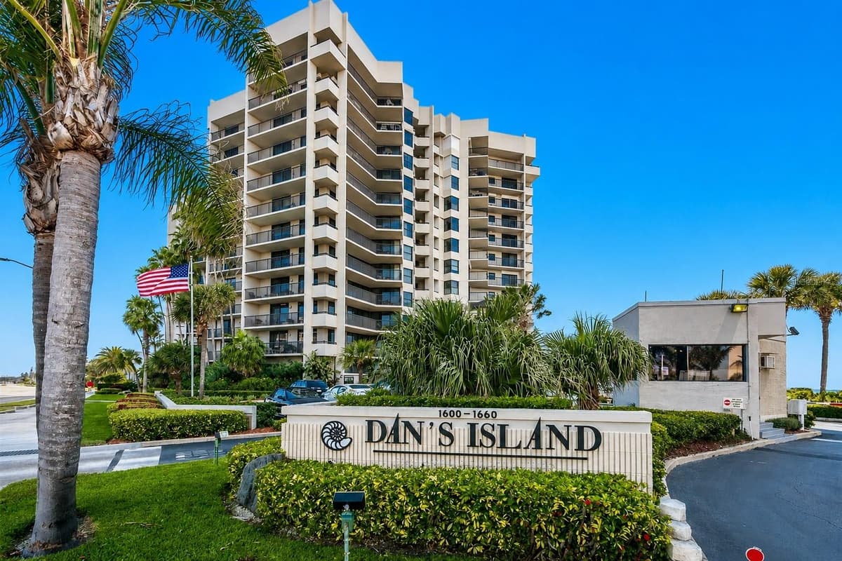1600 GULF BOULEVARD — photo 50 of 51