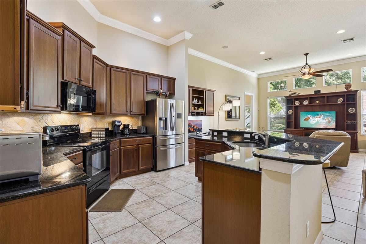 1458 WHITEFRIAR DRIVE — photo 9 of 59