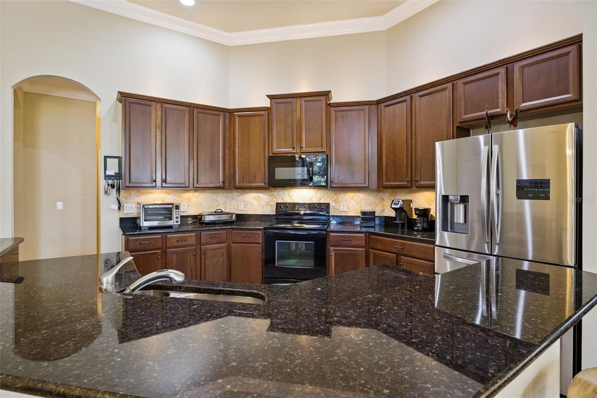 1458 WHITEFRIAR DRIVE — photo 7 of 59