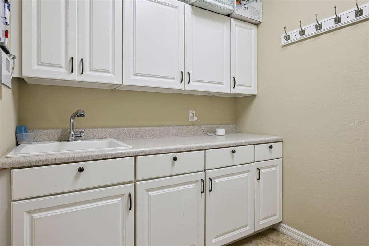 1458 WHITEFRIAR DRIVE — photo 46 of 59