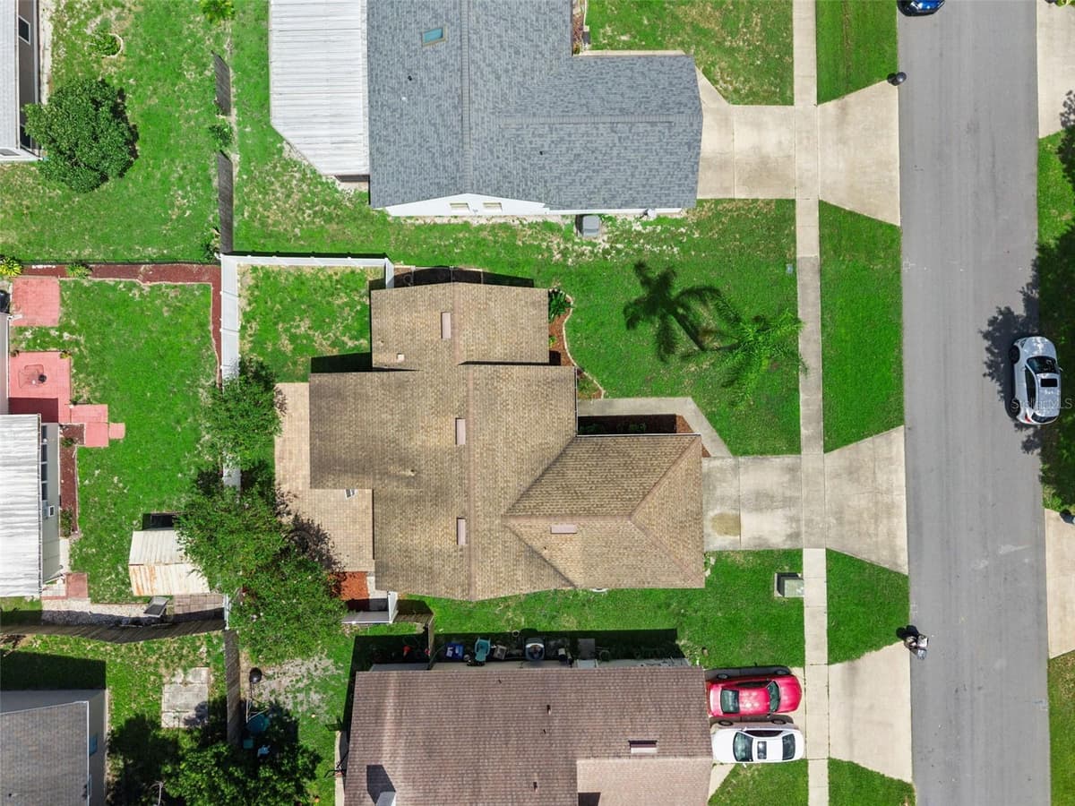 204 BRISTOL CIRCLE — photo 33 of 43