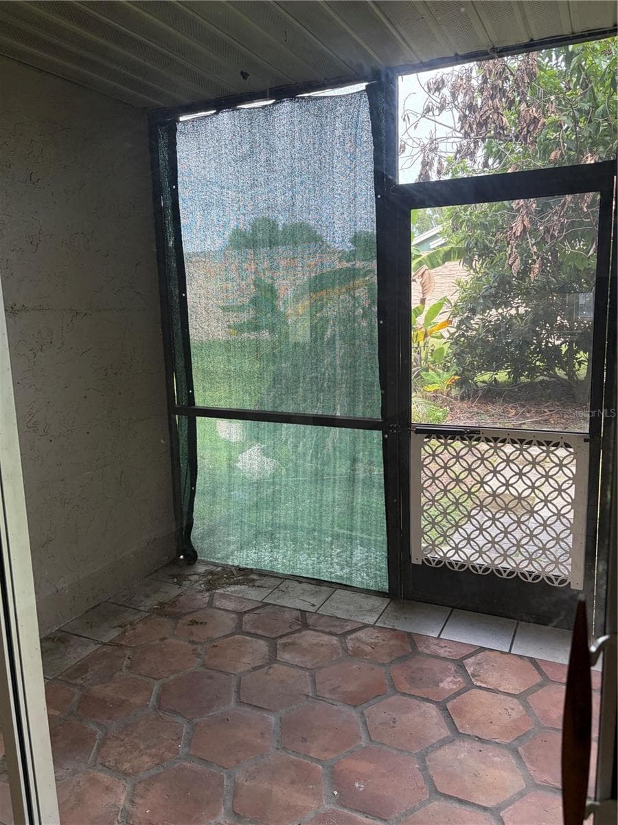 142 CORY LANE — photo 10 of 10