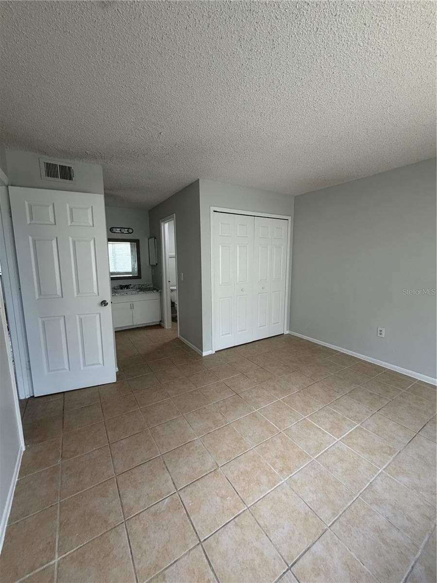 142 CORY LANE — photo 4 of 10