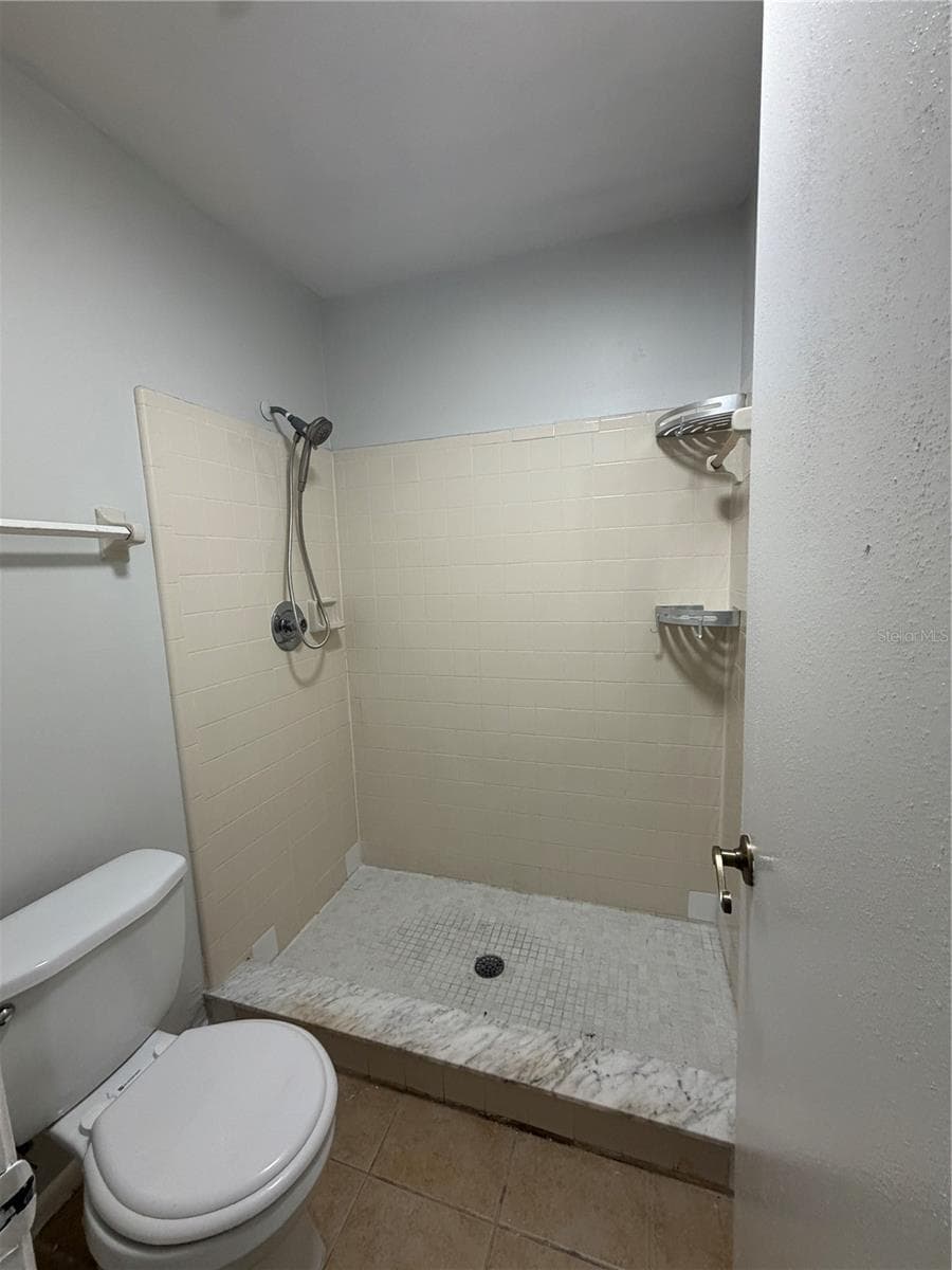 142 CORY LANE — photo 6 of 10
