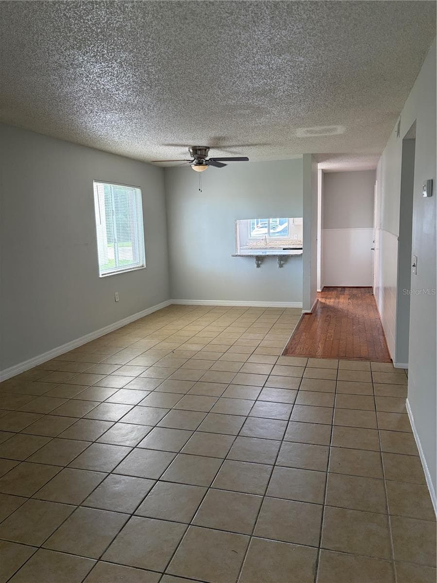 142 CORY LANE — photo 3 of 10