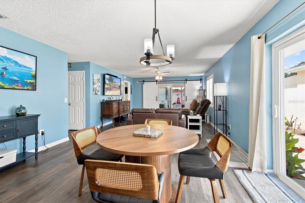 1339 LAJOLLA CIRCLE — photo 4 of 31