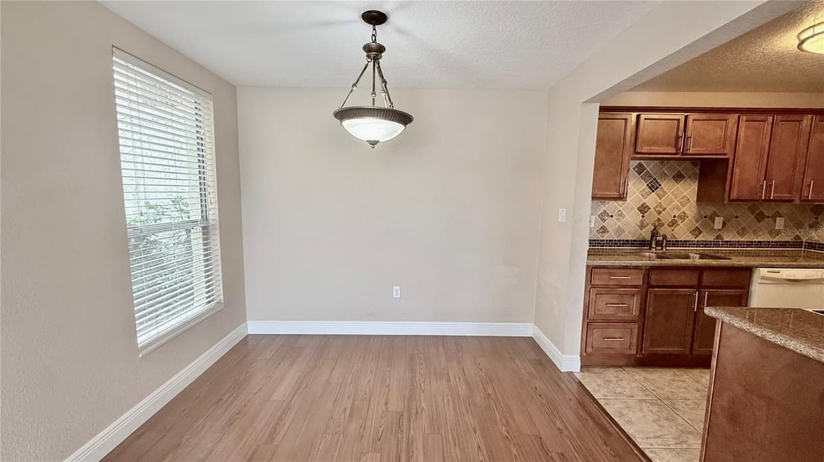 524 ORANGE DRIVE — photo 4 of 27