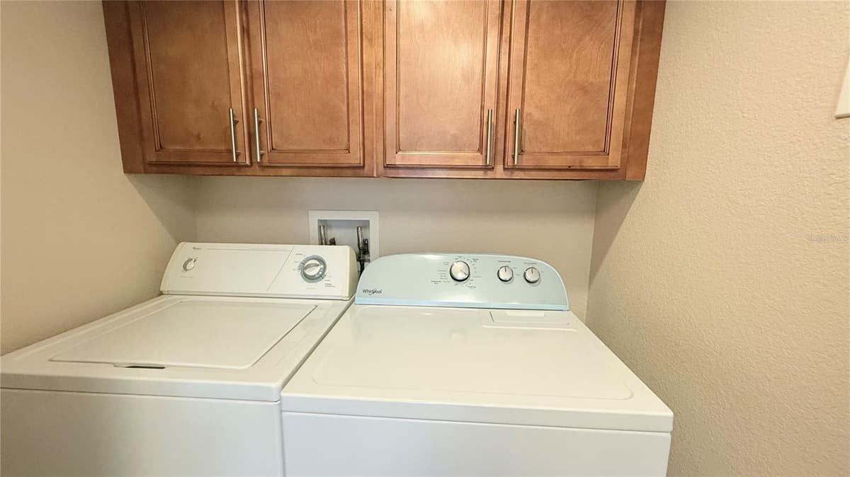 524 ORANGE DRIVE — photo 8 of 27