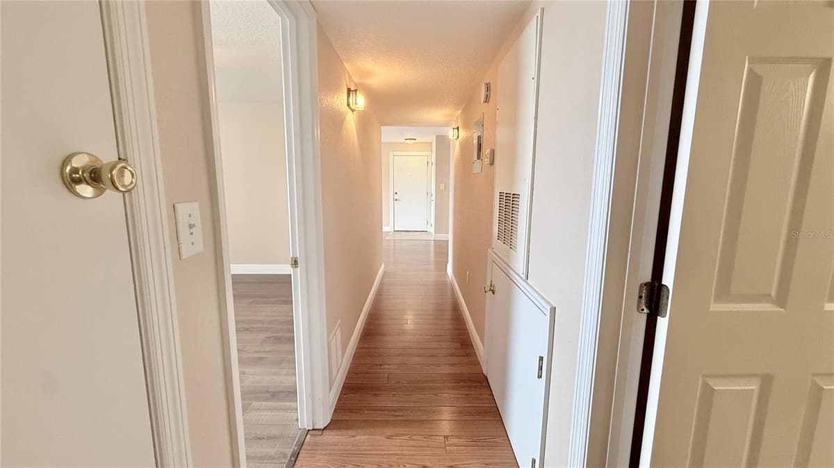 524 ORANGE DRIVE — photo 15 of 27
