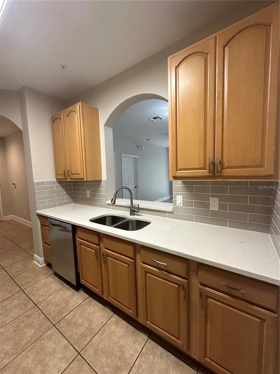 588 BRANTLEY TERRACE WAY — photo 8 of 41