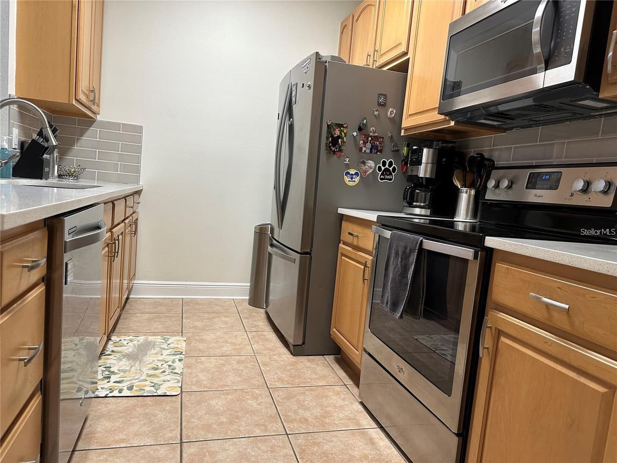 588 BRANTLEY TERRACE WAY — photo 9 of 41