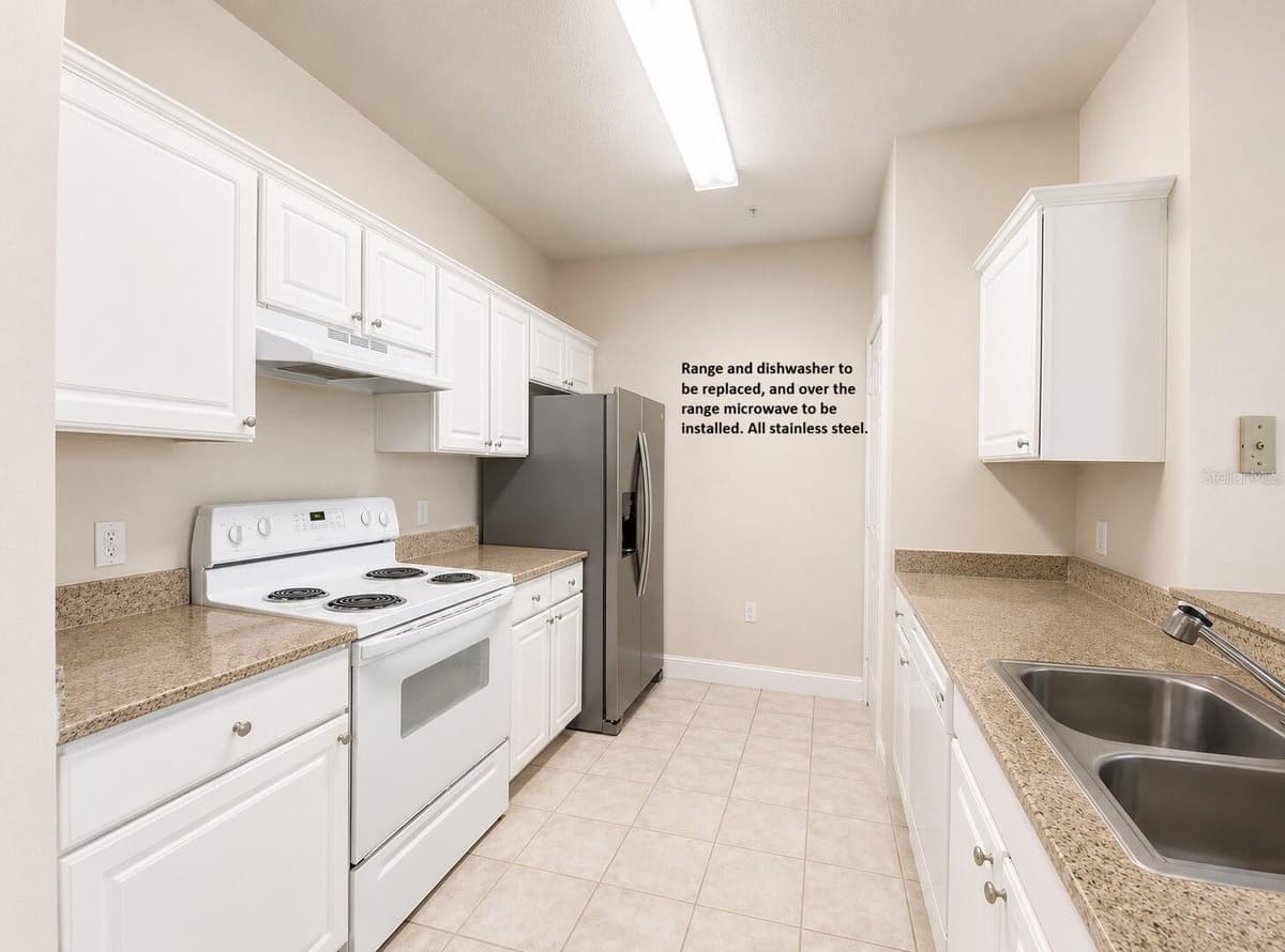 430 SOUTHERN PECAN CIRCLE — photo 10 of 29