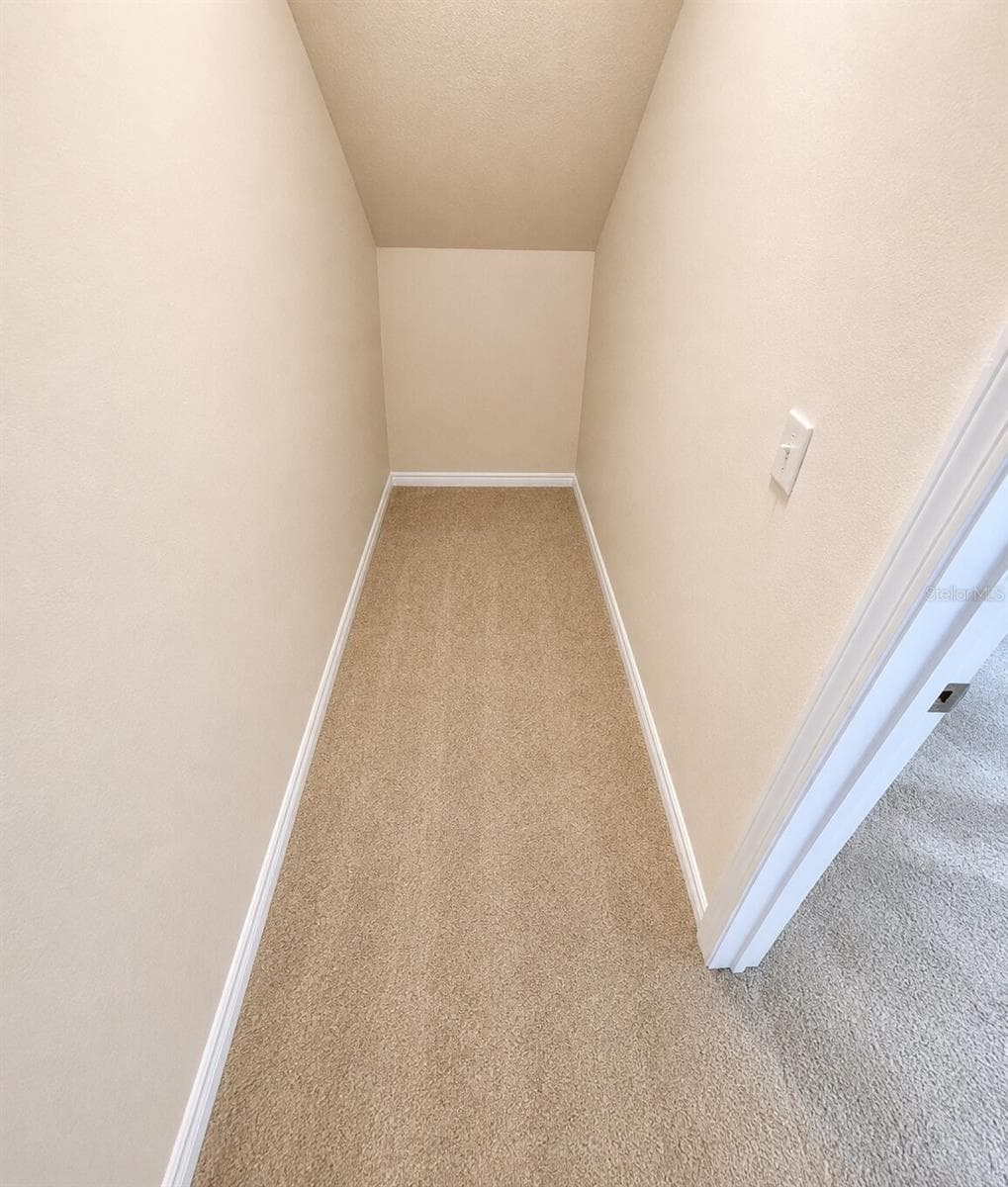 430 SOUTHERN PECAN CIRCLE — photo 9 of 29