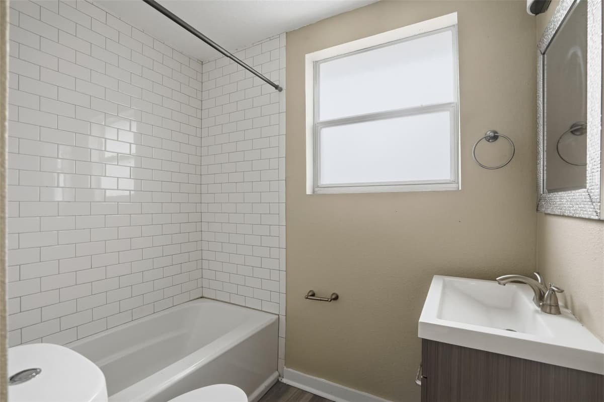 1514 CREST AVENUE — photo 18 of 24