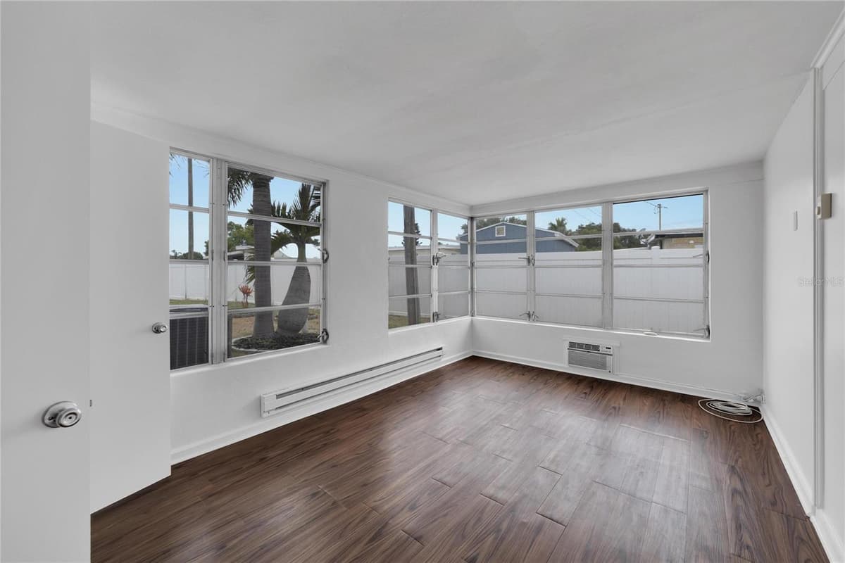 12093 104TH LANE — photo 16 of 28