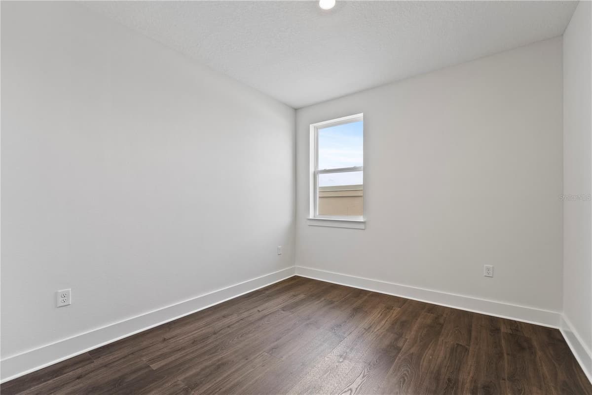 336 CENTER LAKE LANE — photo 29 of 53