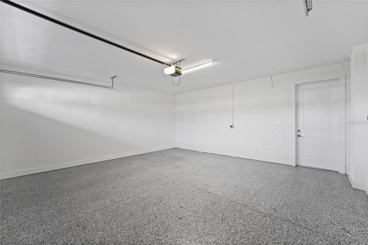 336 CENTER LAKE LANE — photo 36 of 53