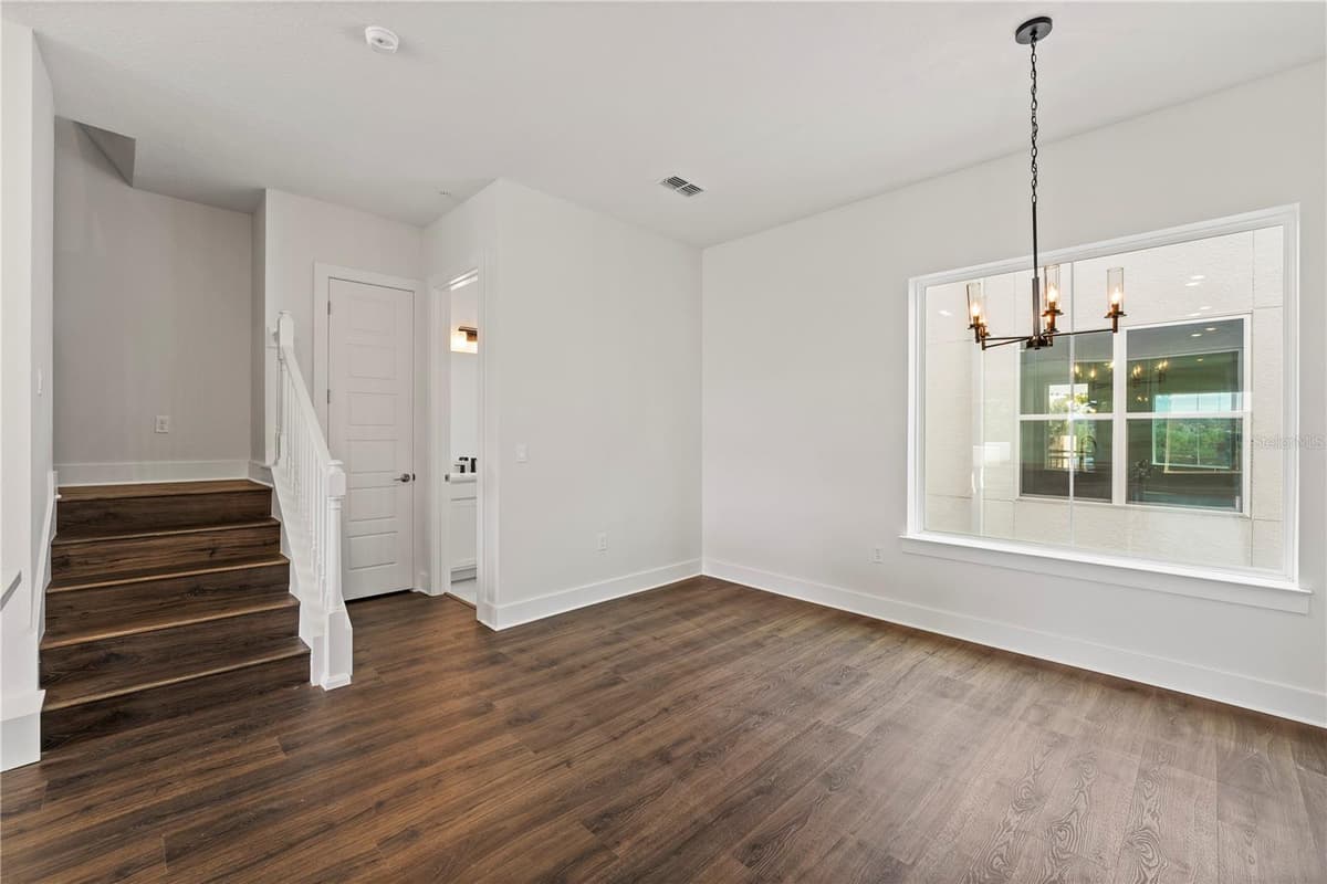 336 CENTER LAKE LANE — photo 18 of 53