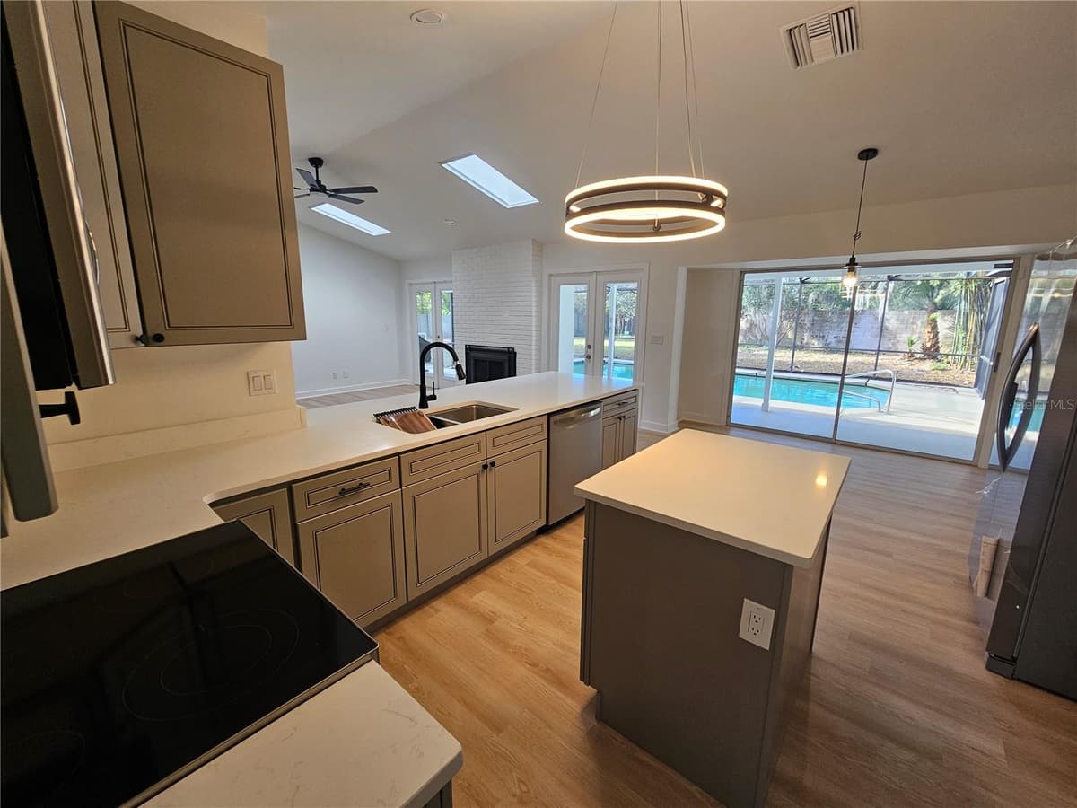 149 SPRING CHASE CIRCLE — photo 11 of 20