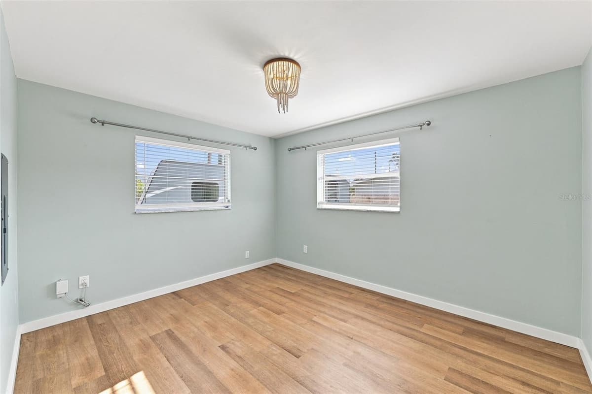 12999 INDIAN ROCKS ROAD — photo 35 of 54