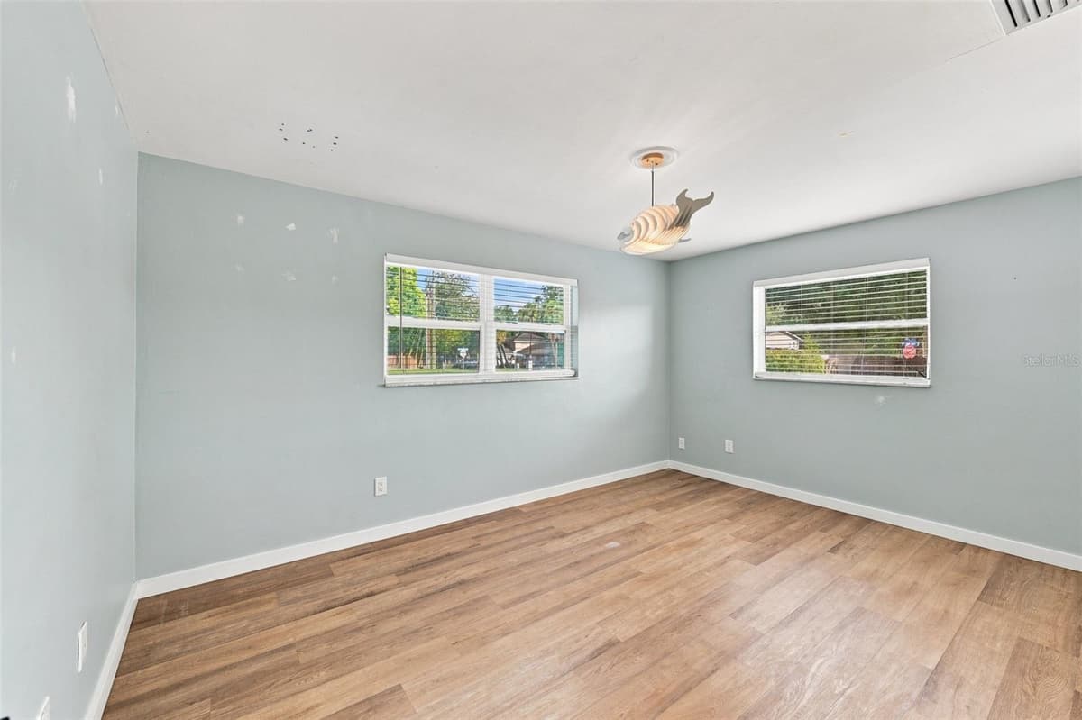 12999 INDIAN ROCKS ROAD — photo 40 of 54