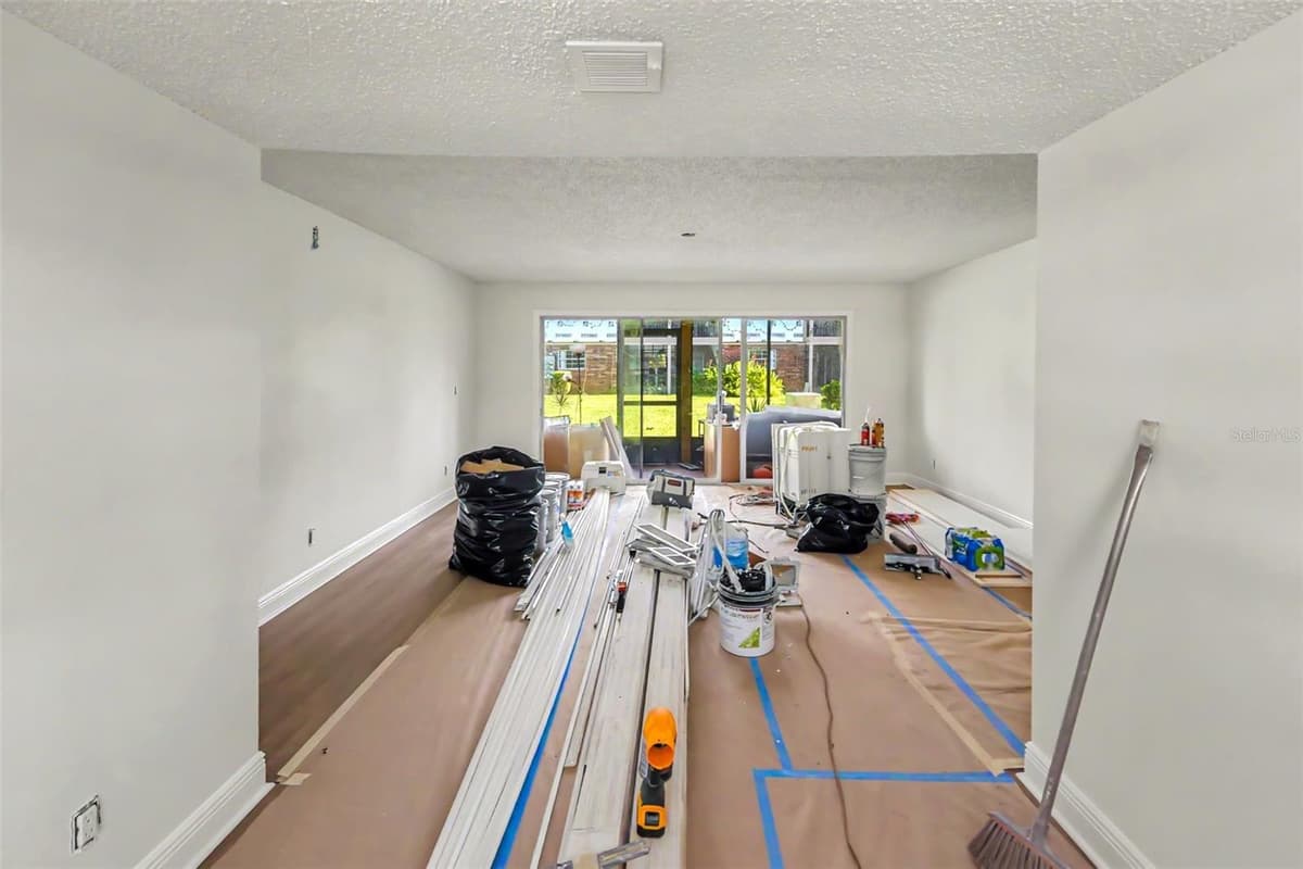200 COUNTRYCLUB DRIVE — photo 8 of 34