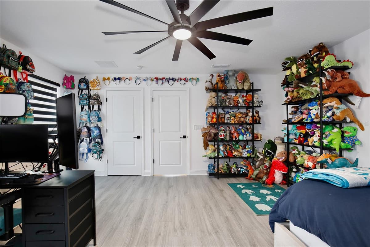 4515 LIONS GATE AVENUE — photo 34 of 73