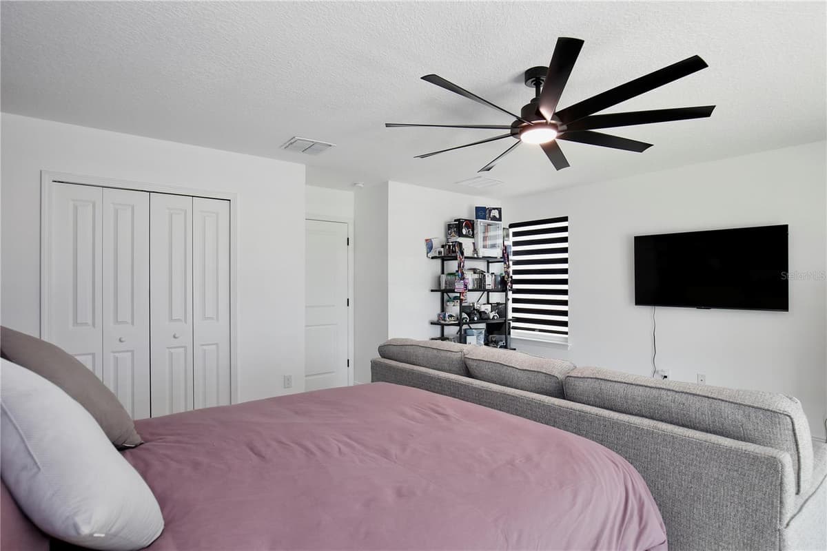 4515 LIONS GATE AVENUE — photo 38 of 73