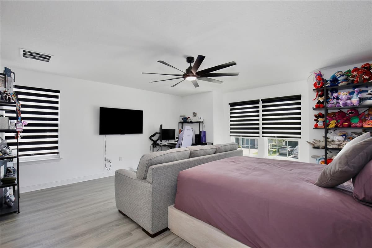 4515 LIONS GATE AVENUE — photo 37 of 73