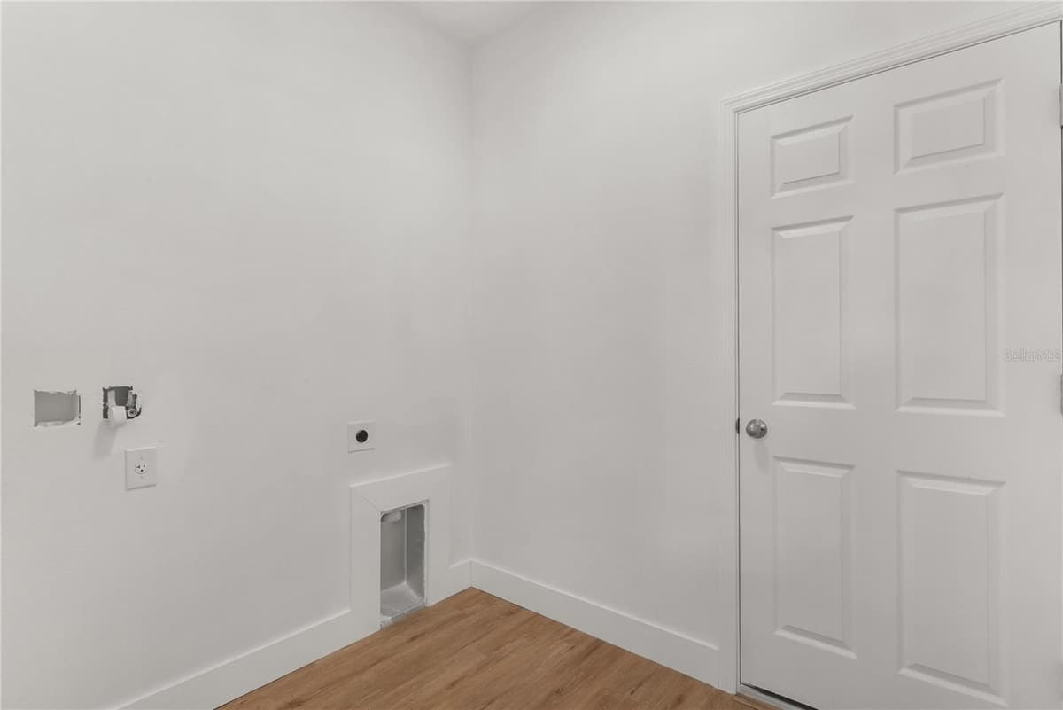 490 CAROLINA AVENUE — photo 36 of 36