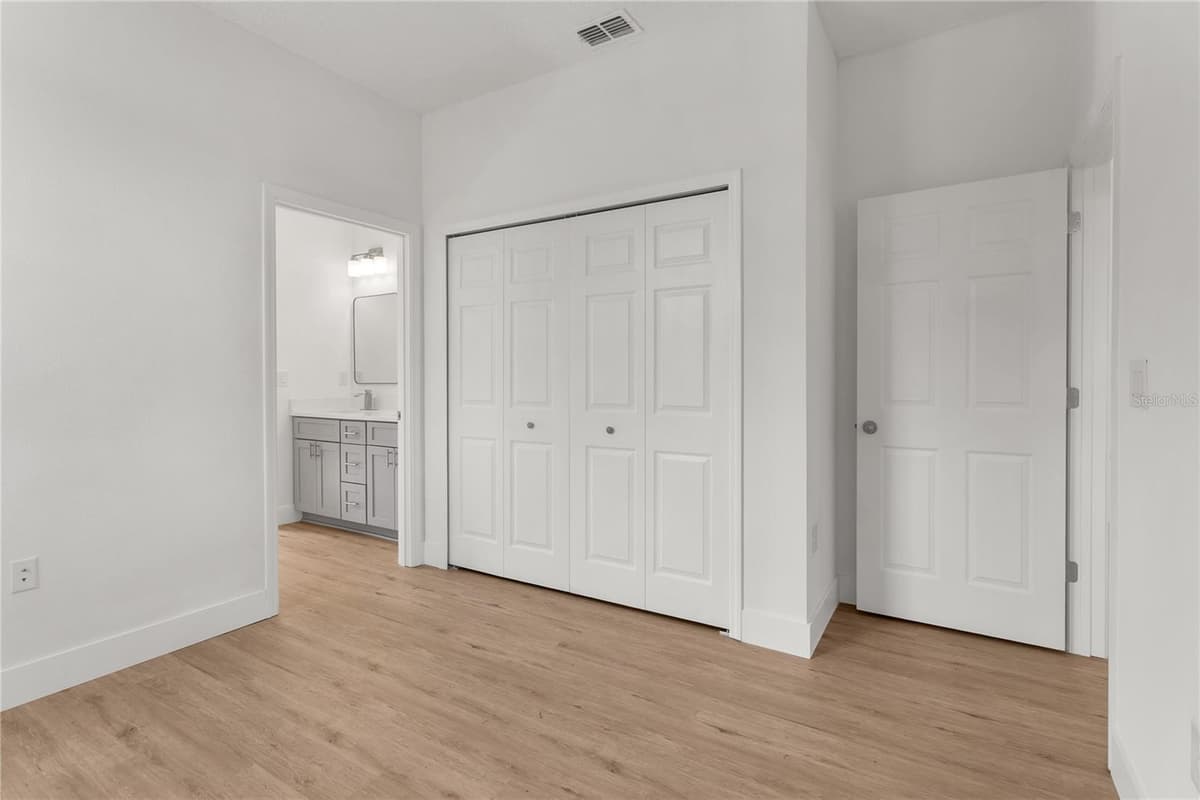 490 CAROLINA AVENUE — photo 30 of 36
