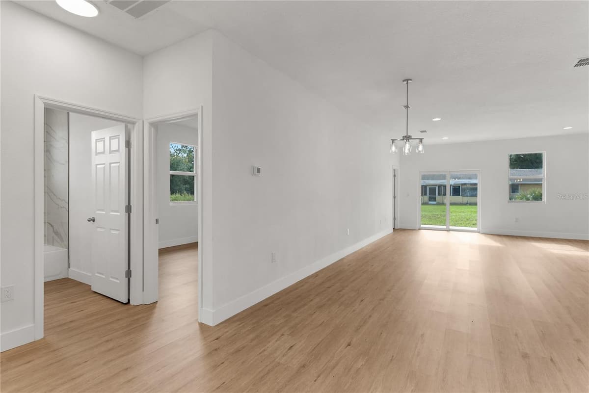 490 CAROLINA AVENUE — photo 35 of 36