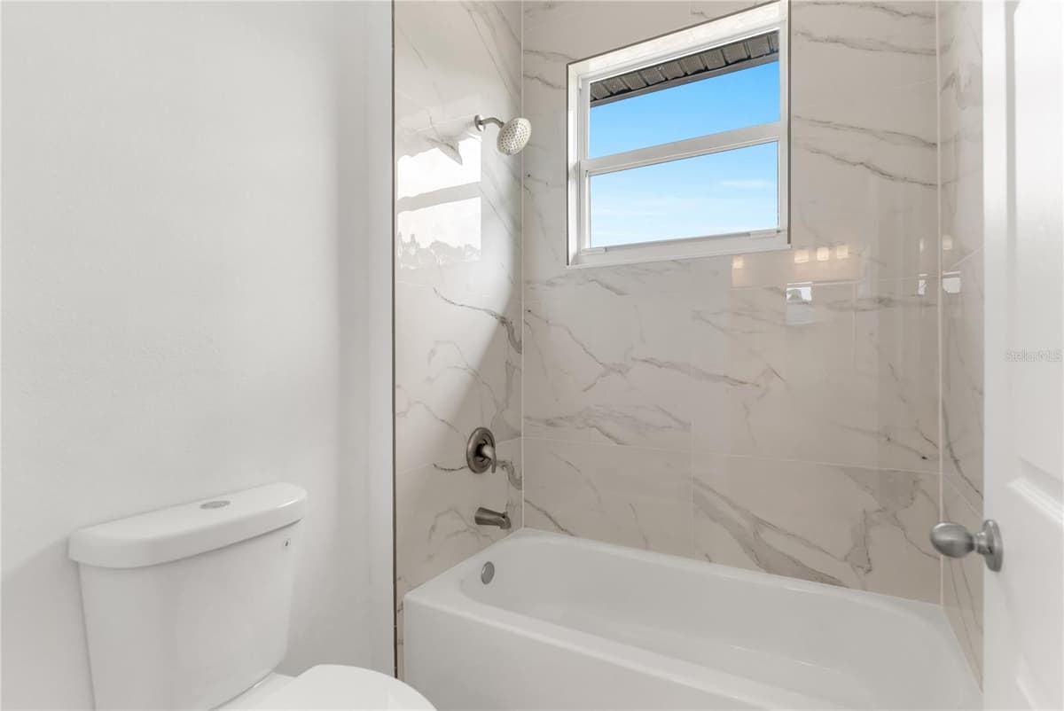 490 CAROLINA AVENUE — photo 27 of 36