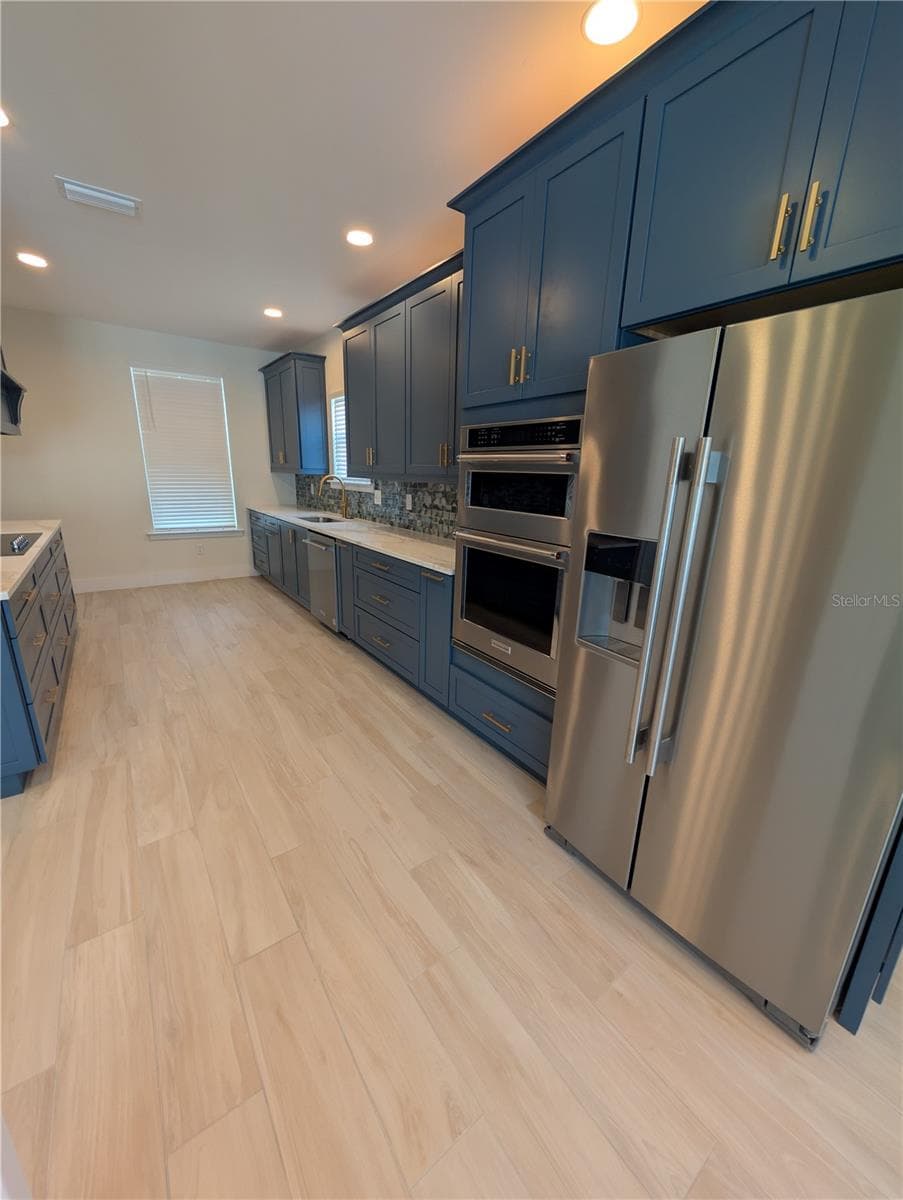 414 JESSAMINE BOULEVARD — photo 8 of 43
