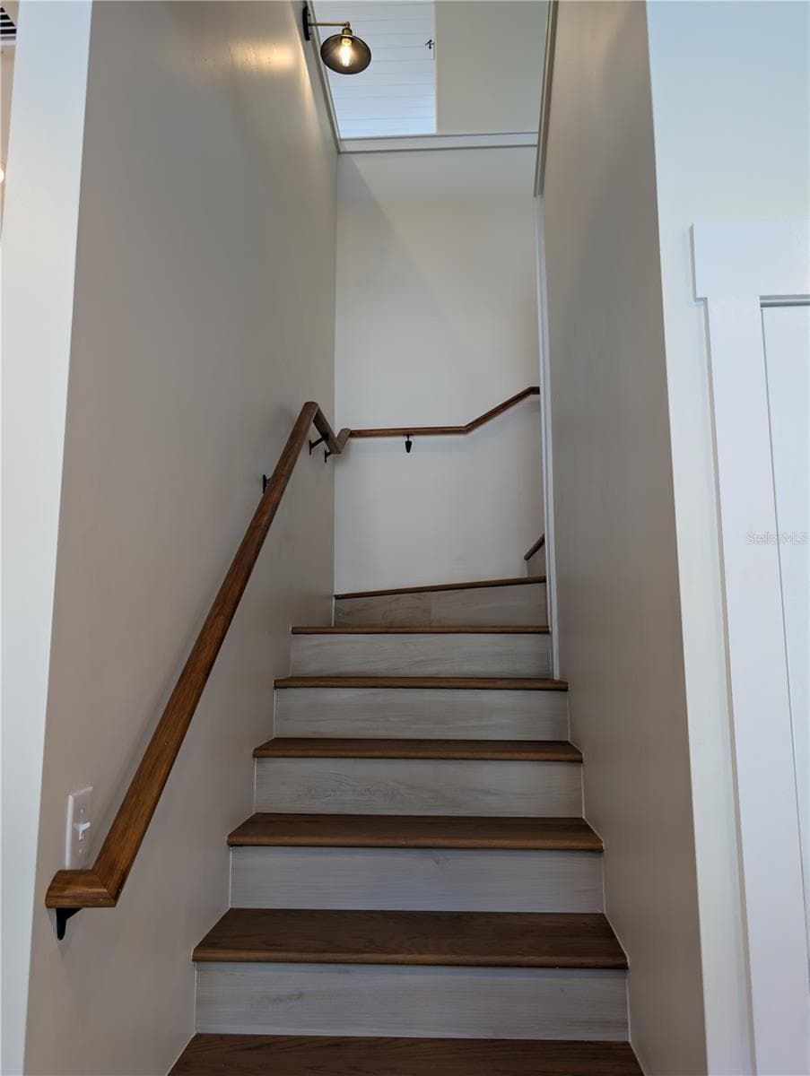414 JESSAMINE BOULEVARD — photo 24 of 43