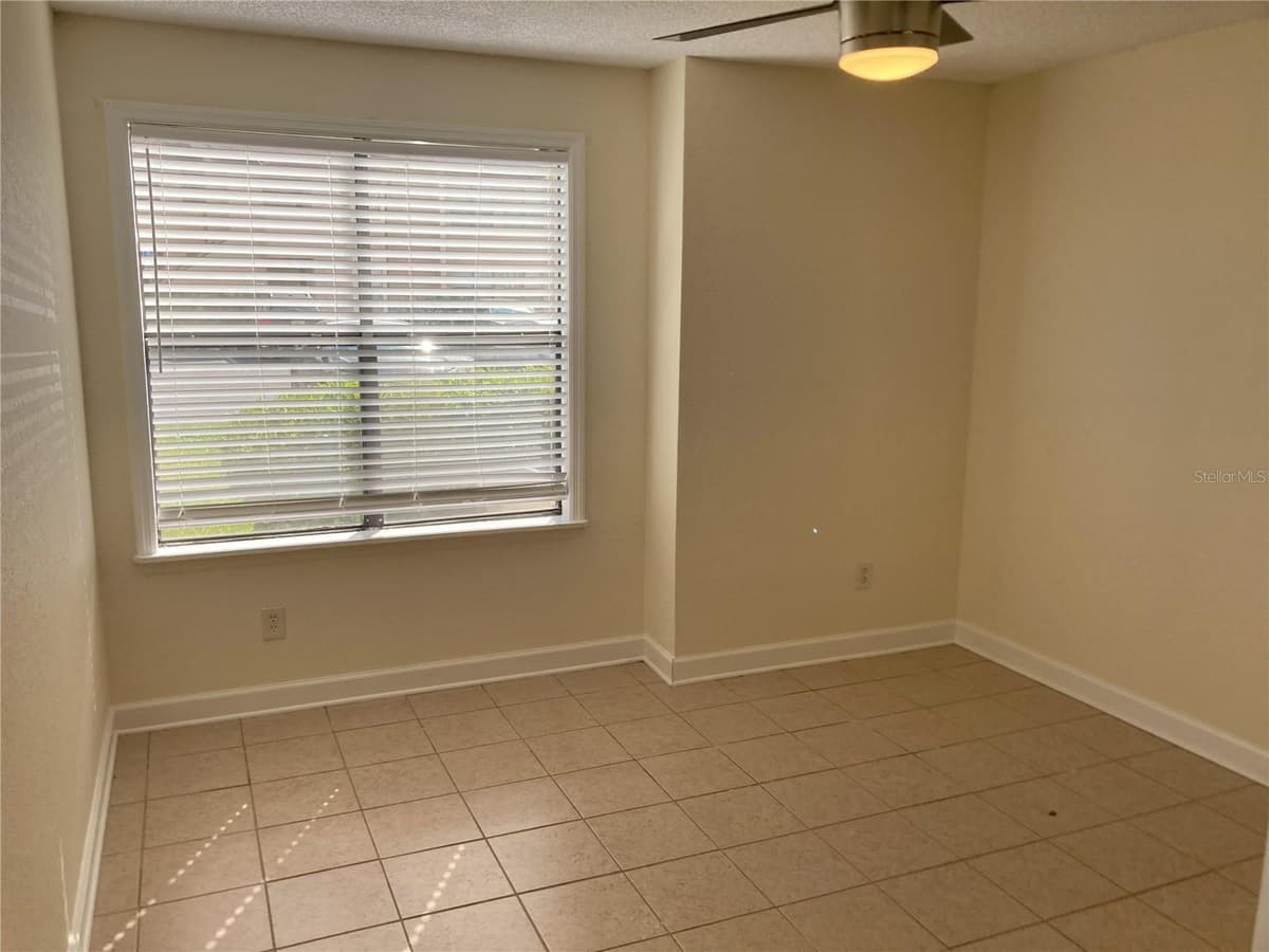 2918 ANTIQUE OAKS CIRCLE — photo 14 of 21