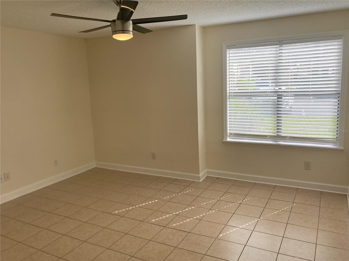 2918 ANTIQUE OAKS CIRCLE — photo 10 of 21