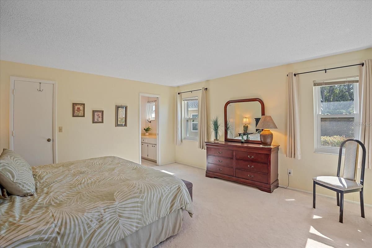 6948 COUNTRY CLUB DRIVE — photo 13 of 28