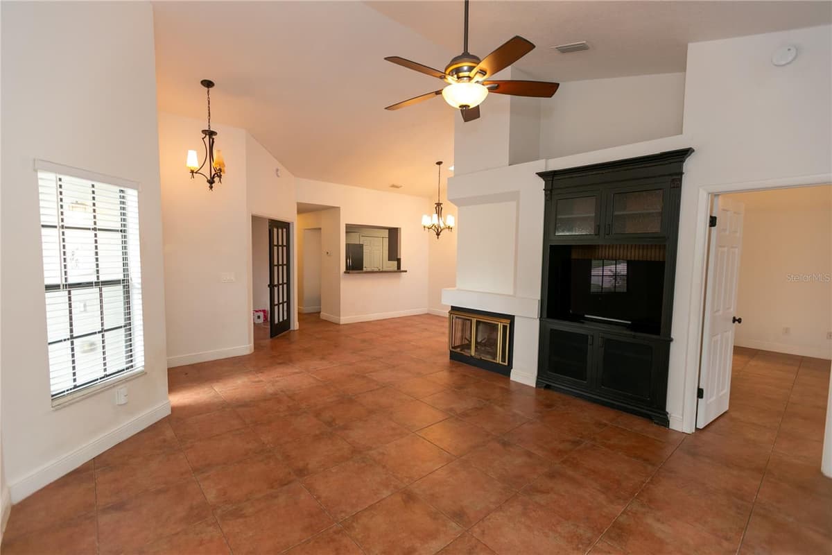 640 ELM CREEK COURT — photo 10 of 32