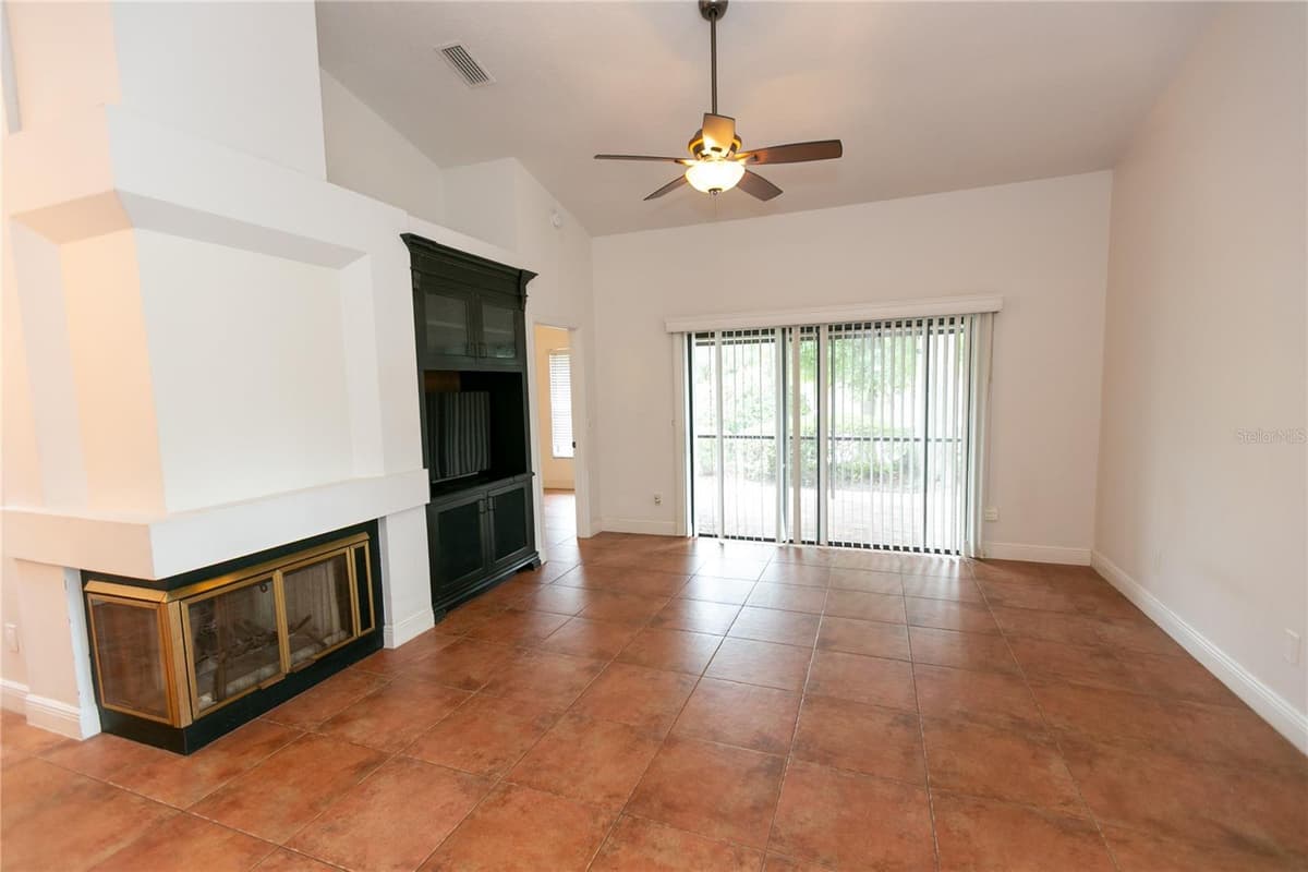 640 ELM CREEK COURT — photo 7 of 32