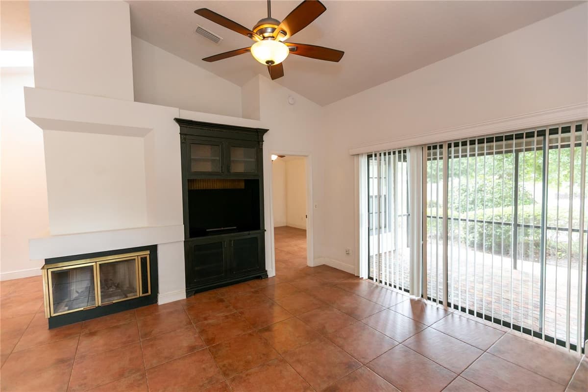 640 ELM CREEK COURT — photo 8 of 32