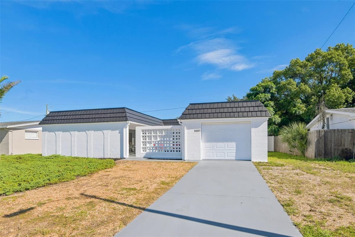 5137 MANOR DRIVE — photo 16 of 34