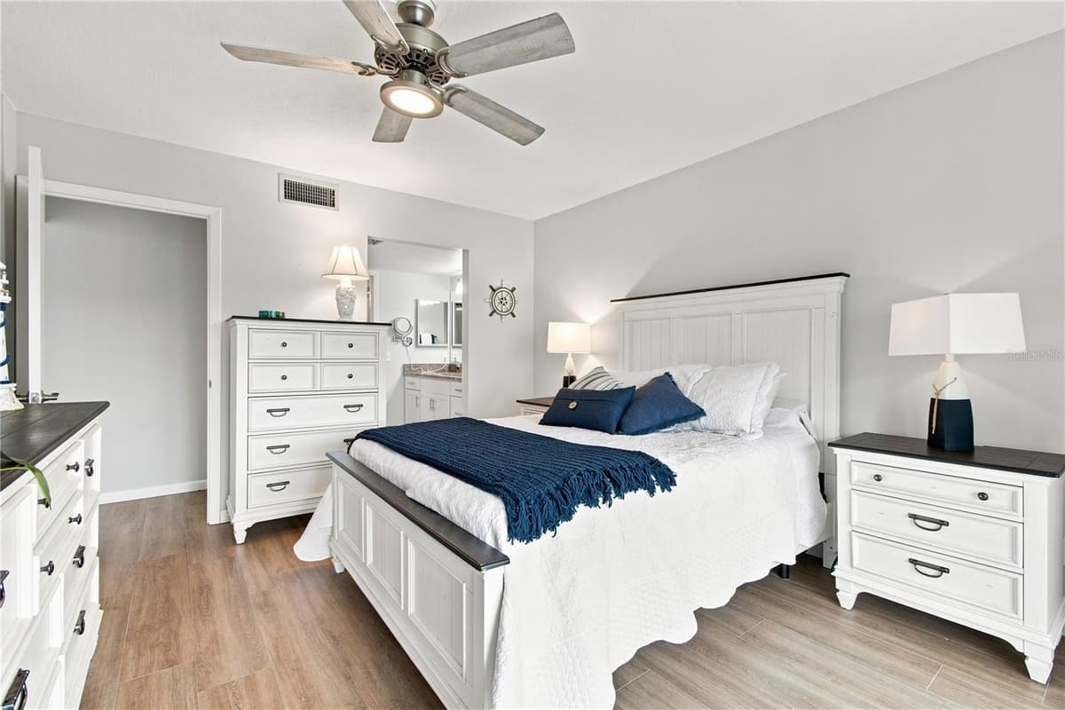 14130 ROSEMARY LANE — photo 35 of 61