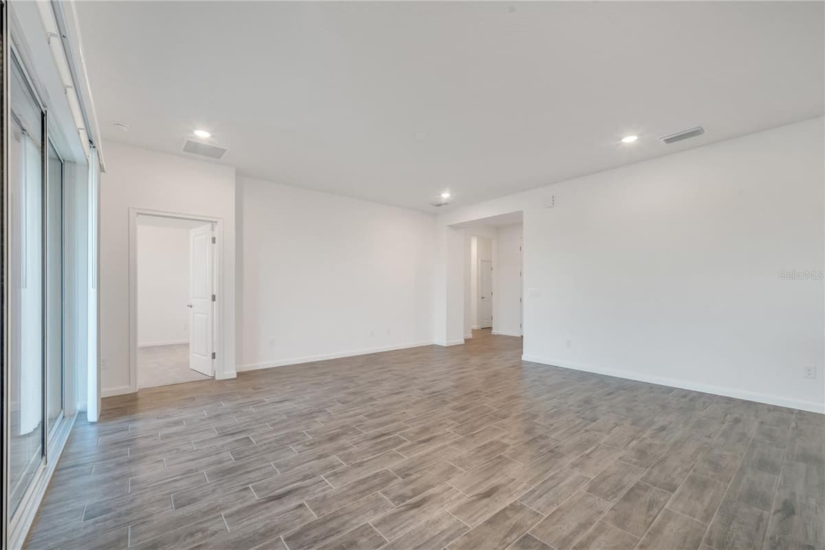 2272 SIRENS LANE — photo 14 of 38